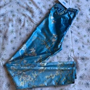Lotus Leggings S cherry blossom yoga pants